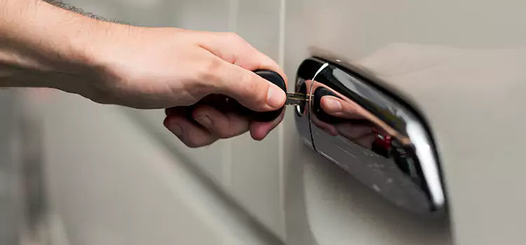 Why Choose Our Auto Locksmith Team in Dix Hills, NY?