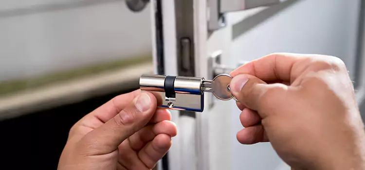Emergency Locksmith for House Dix Hills